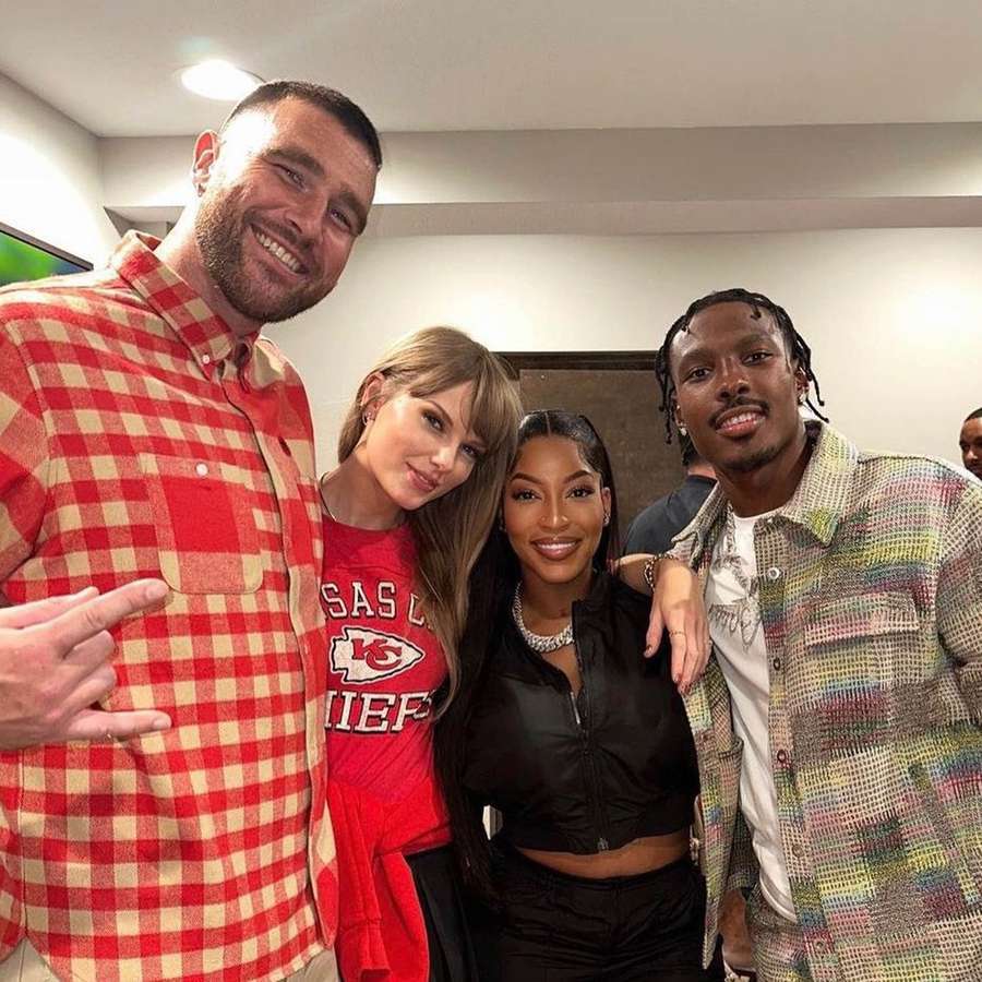 Mecole Hardman Jr. and girlfriend Chariah Gordon with Taylor Swift and Travis Kelce