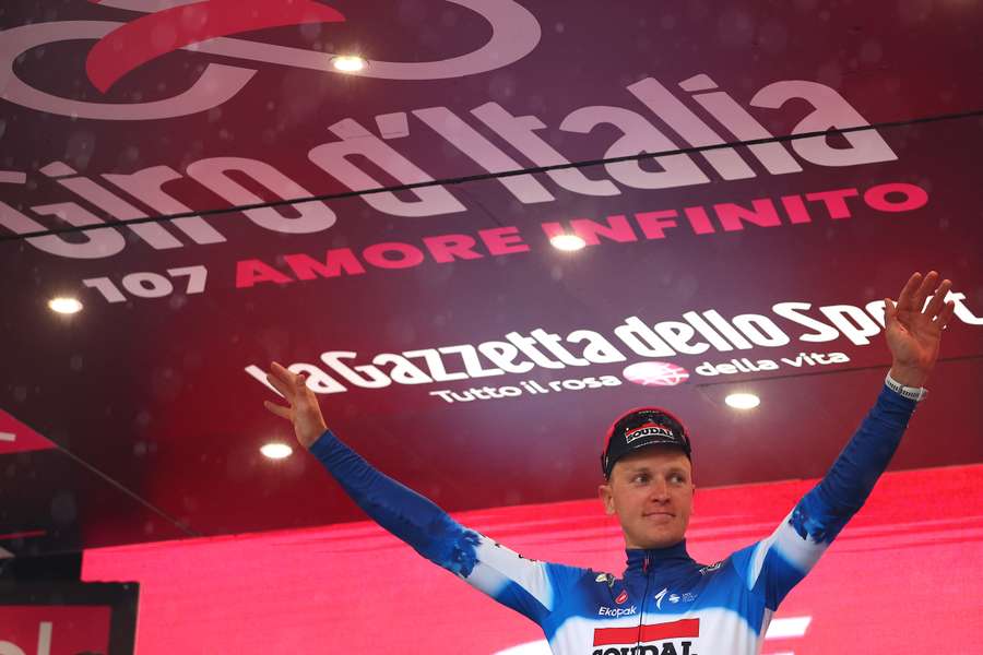 Tim Merlier conquistou a terceira etapa do Giro