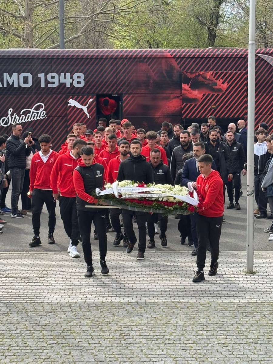 Momentul în care jucătorii lui Dinamo sosesc pe Arena Națională