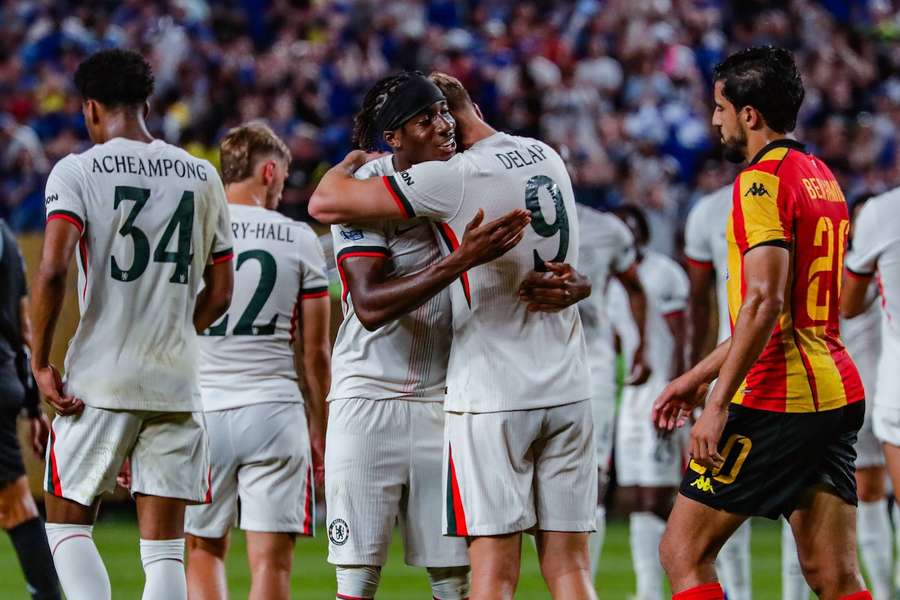 Chelsea slaví jeden z gólů v síti Espérance.