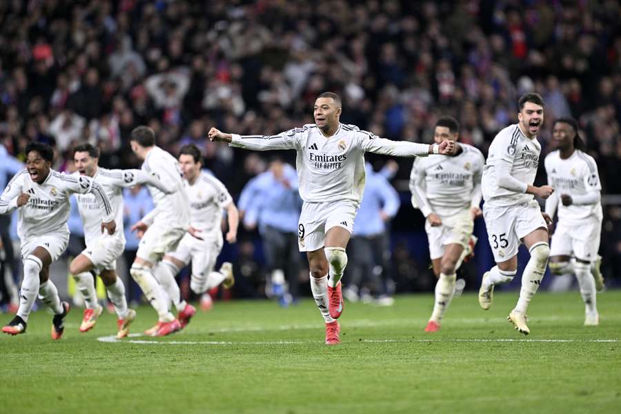 Champions:violazione regole, Uefa indaga 4 giocatori Real Madrid