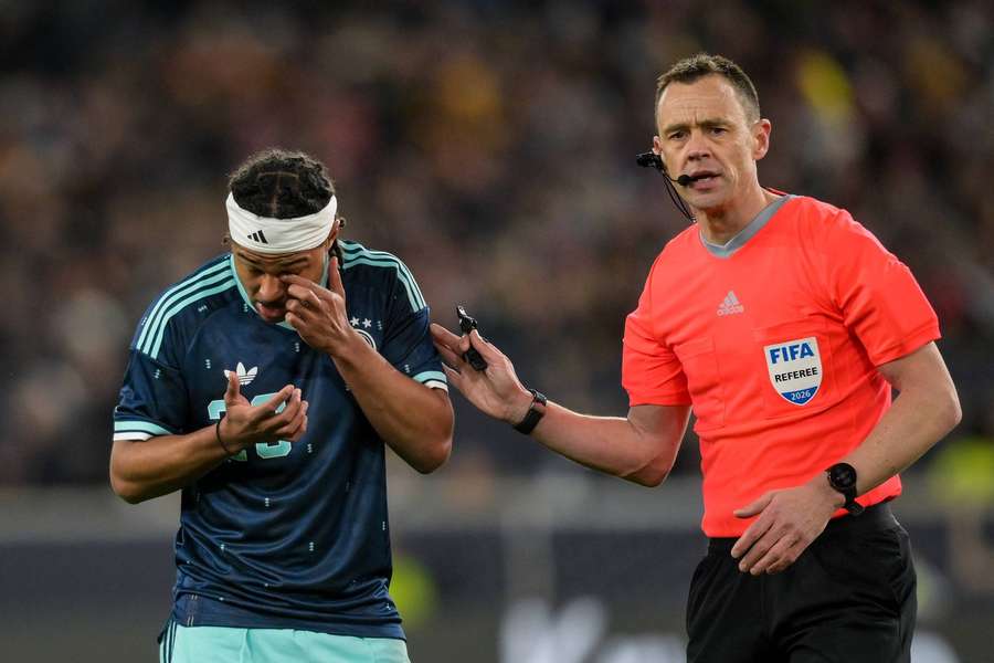 Serge Gnabry não poderá vestir a camisola da seleção alemã no Mundial-2026