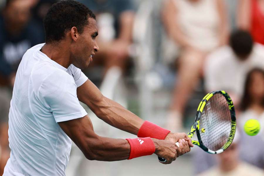 Felix Auger-Aliassime assinou a carta