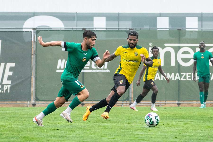 Os técnicos das duas equipas testaram quase todos os jogadores dos respetivos plantéis