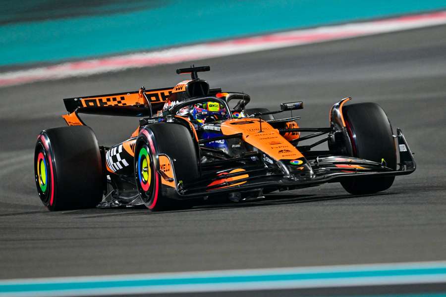 McLareny zdominowały kwalifikacje w Abu Zabi. Hulkenberg w drugim rzędzie