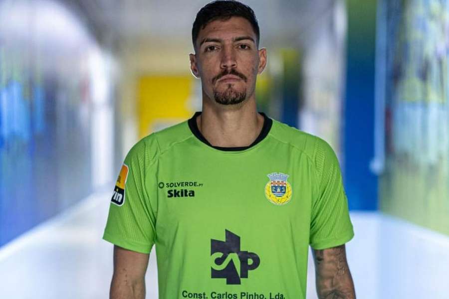 Thiago Rodrigues rescindiu com o Arouca