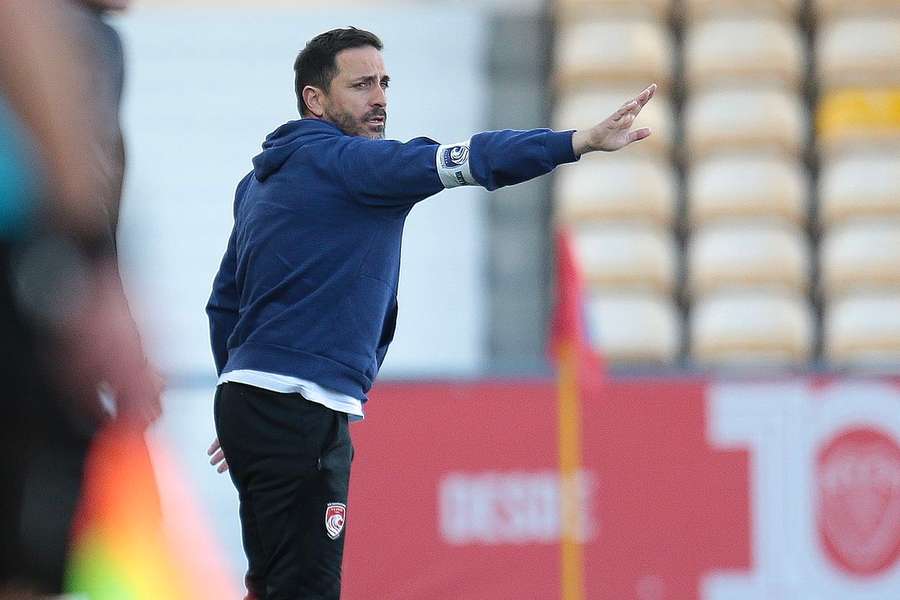 Vasco Matos, treinador do Santa Clara