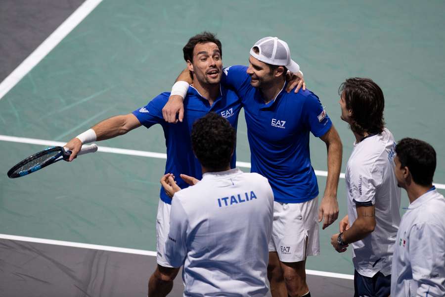 Simone Bolelli e Fabio Fognini venceram Jack Sock e Tommy Paul