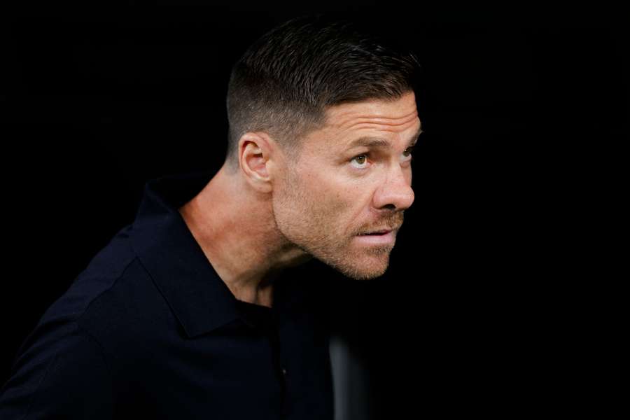 Xabi Alonso   Xabi Alonso