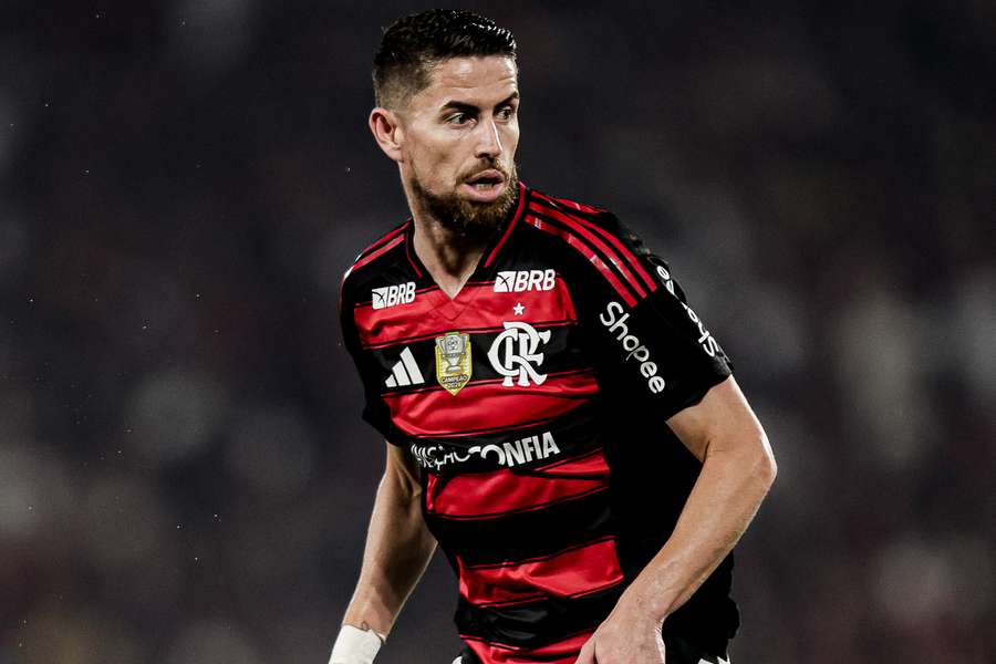 Jorginho não voltará a atuar pelo Flamengo contra o Juventude
