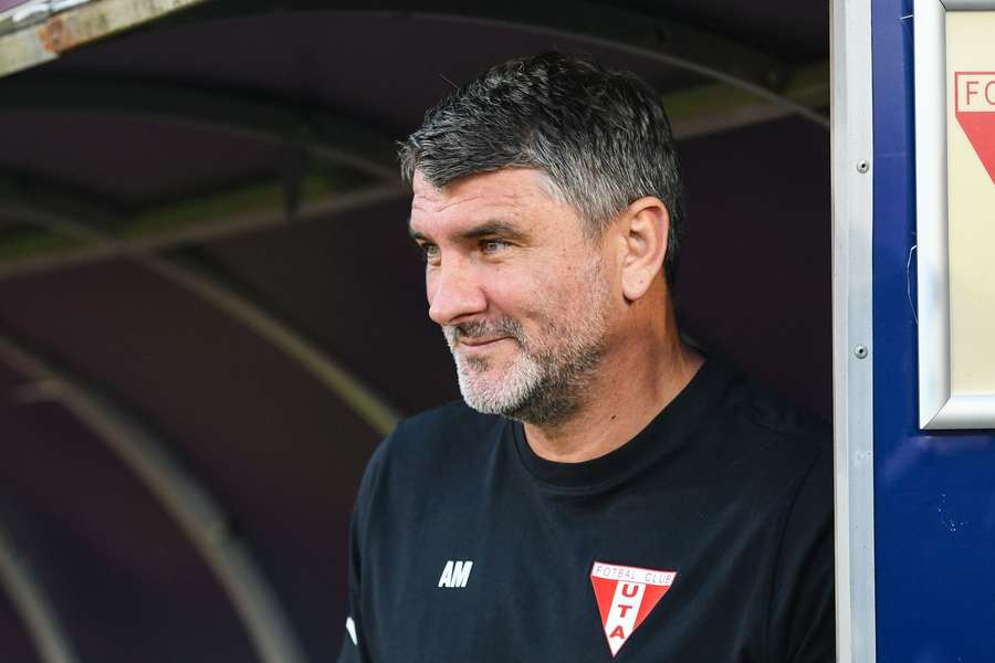 Adrian Mihalcea, antrenorul formației UTA Arad Adrian Mihalcea, antrenorul formației UTA Arad