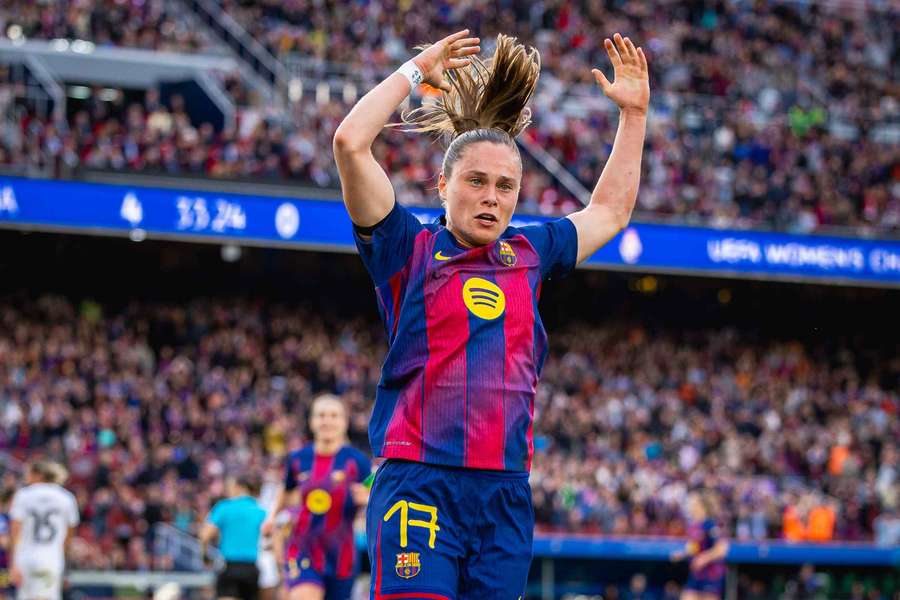 Pajor strzela na Camp Nou, Barcelona rozstrzelała Real Madryt i ma półfinał Ligi Mistrzyń