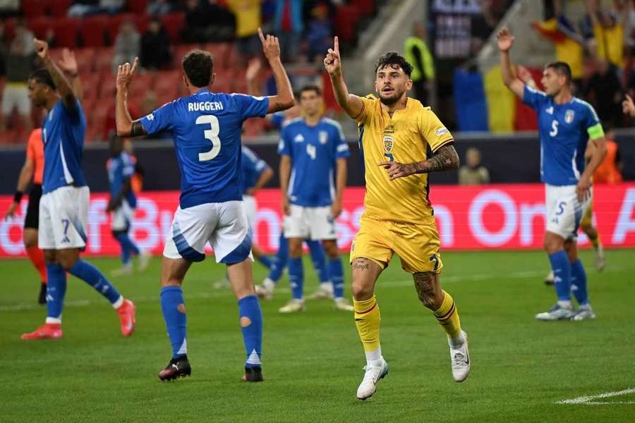 Ianis Stoica în timpul meciului cu Italia U21