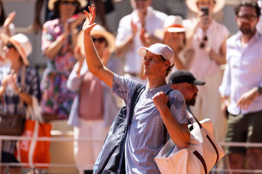 Jannik Sinner se na US Open neukáže. Jannik Sinner se na US Open neukáže.