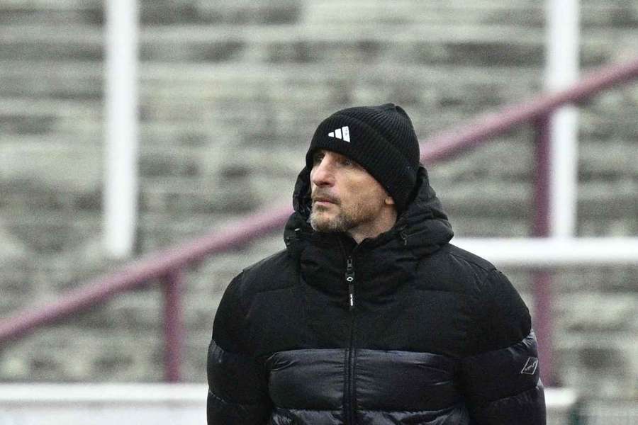 Trenér Dukly Pavel Šustr.