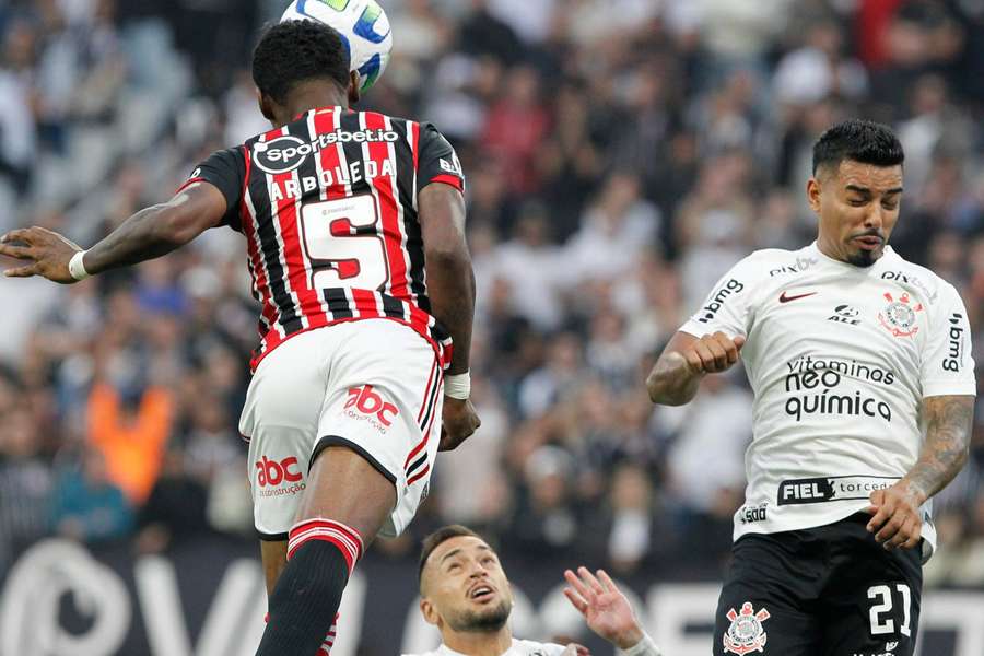 Corinthians voltou a empatar em casa, agora com o São Paulo