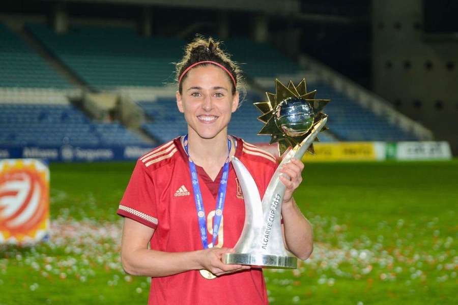 Elle a remporté plusieurs tournois importants, comme l'Algarve Cup en 2017.