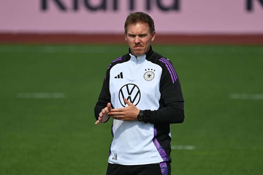 Julian Nagelsmann (l.) vor dem Nations-League-Halbfinale am Mittwoch