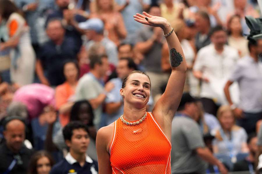 Aryna Sabalenka celebrates her win