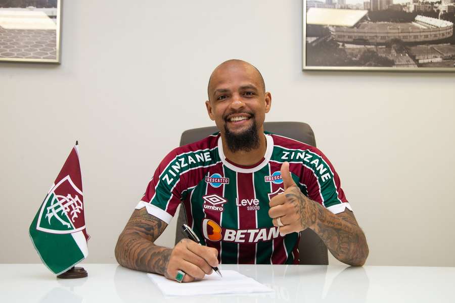 Fluminense anuncia a renovação com Felipe Melo até o fim de 2024