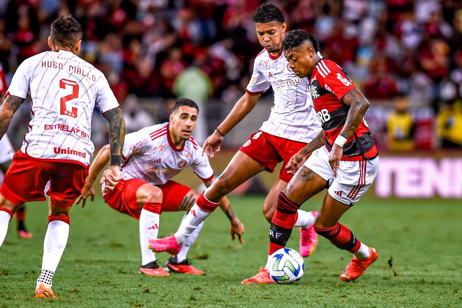 Flamengo não teve inspiração de suas peças ofensivas