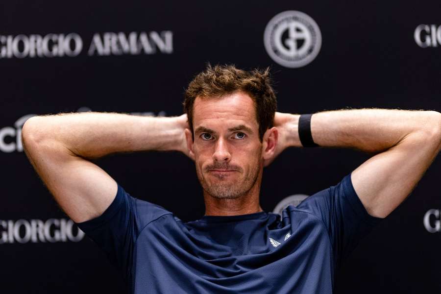 Murray tijdens een persconferentie op de Giorgio Armani Tennis Classic 