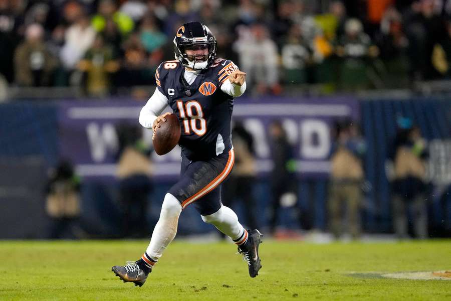 Williams führt die Bears zum Comeback-Sieg.-