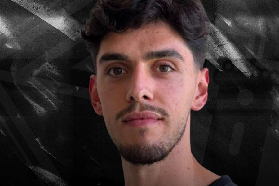 Afonso Rodrigues oficializado pela Académica Afonso Rodrigues oficializado pela Académica
