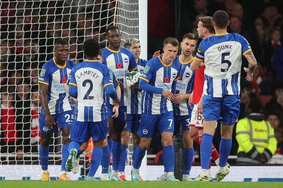 Brighton vyhral na pôde Arsenalu a vyradil ho z EFL Cupu.