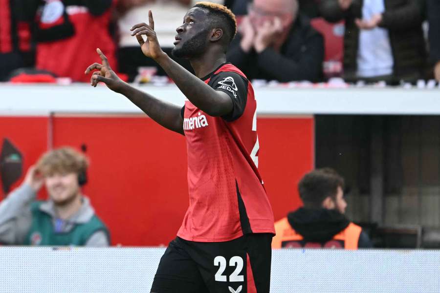 Victor Boniface, celebrando su gol contra el Eintracht