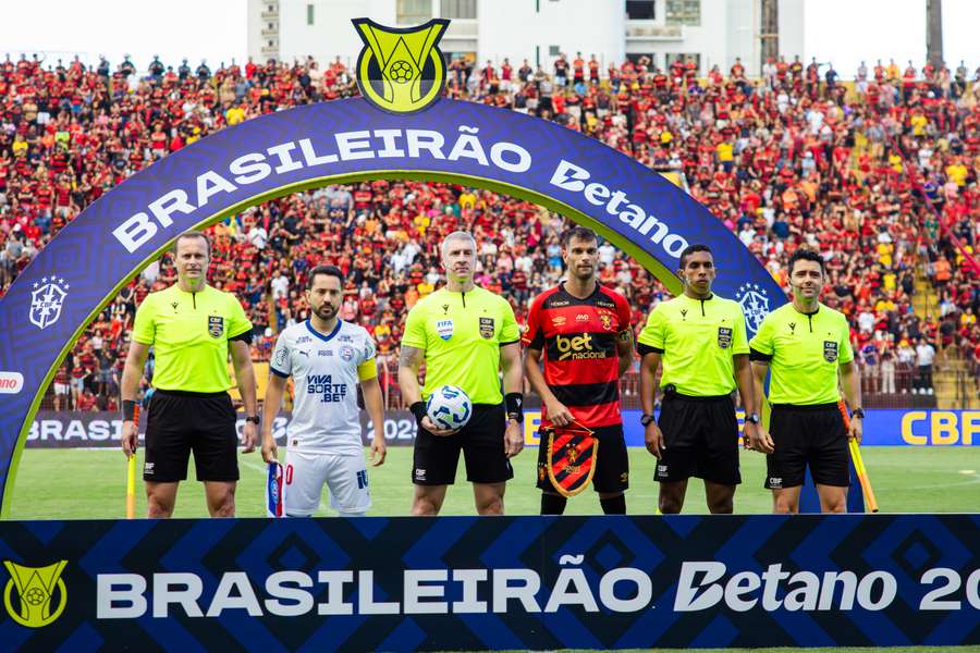 No turno, deu empate no Recife No turno, deu empate no Recife