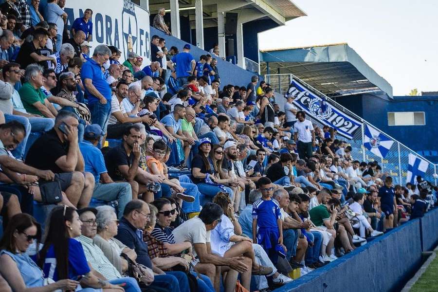 Amora tinha descido na época passada