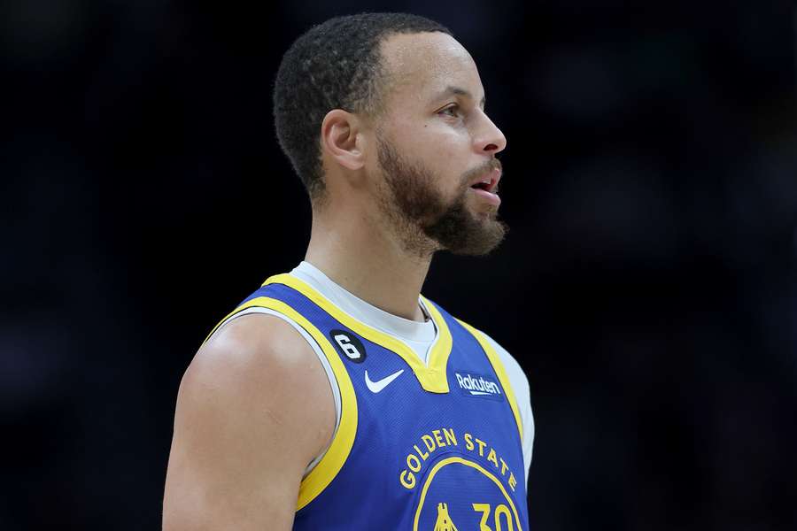 Kontuzja gwiazdy NBA. Curry opuści kilka tygodni