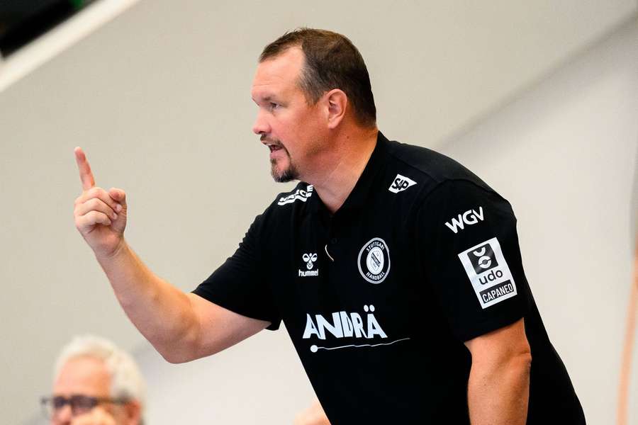 Stuttgart verlängert mit Coach Misha Kaufmann. Stuttgart verlängert mit Coach Misha Kaufmann.