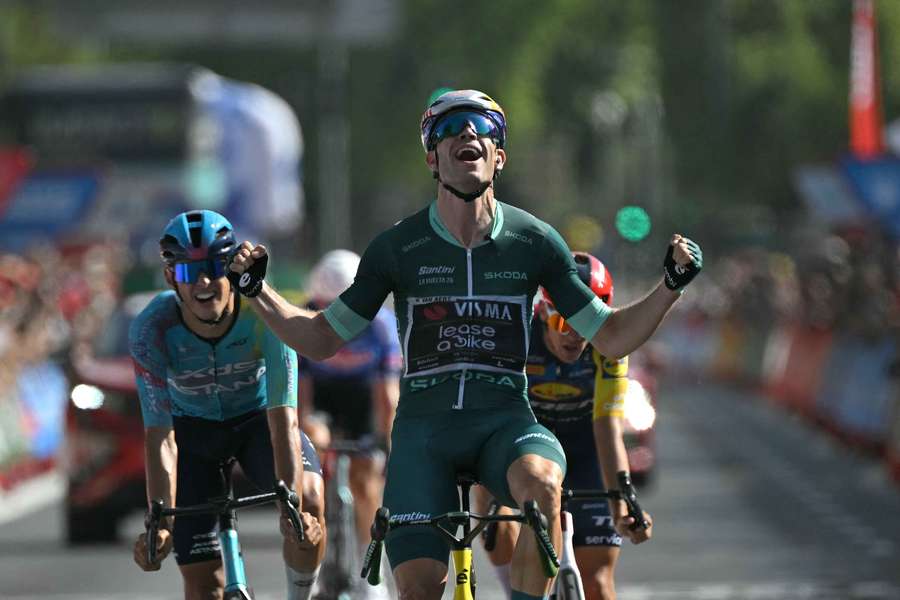 Wout van Aert bei der Zieleinfahrt Wout van Aert bei der Zieleinfahrt