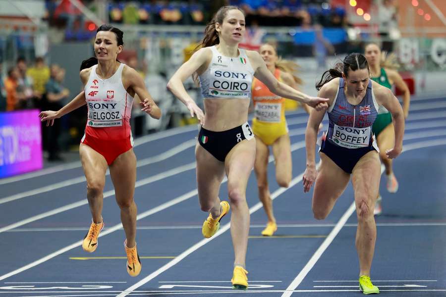 Finisz Anny Wielgosz w biegu eliminacyjnym na 800 metrów