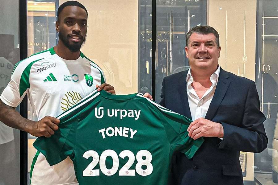 Ivan Toney já na Arábia Saudita