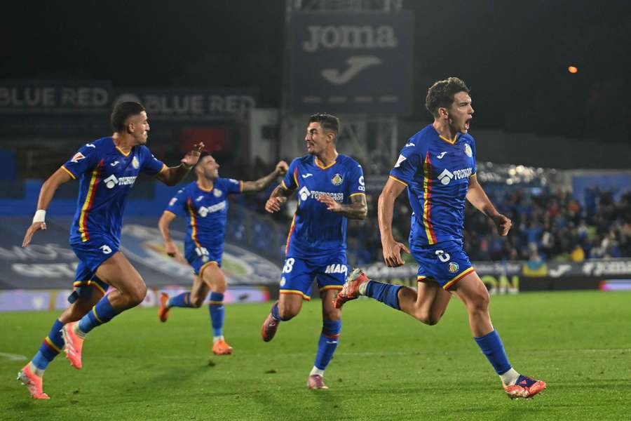 Mario Martín corre para celebrar su gol ante el Girona
