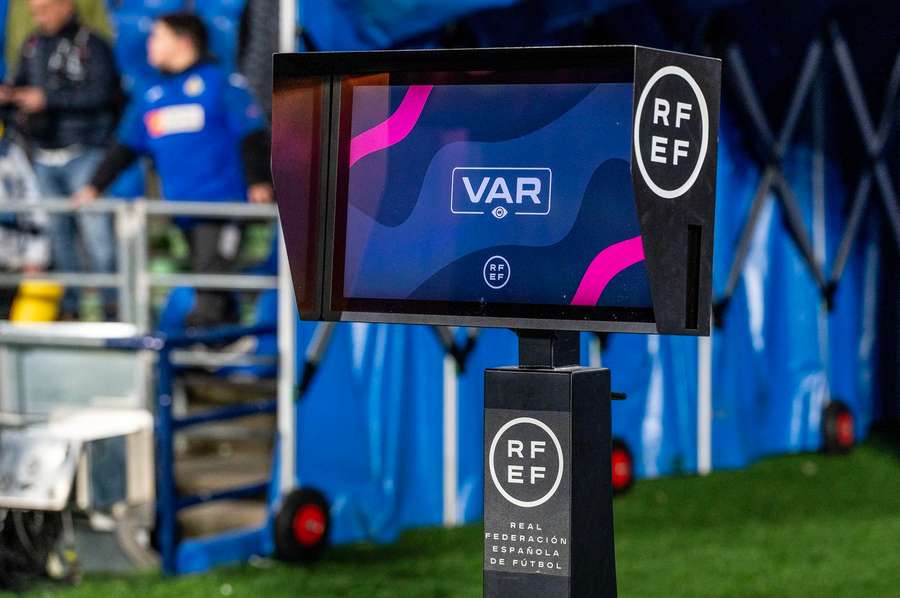Spagna, da gennaio l'audio degli arbitri  al Var dopo le partite