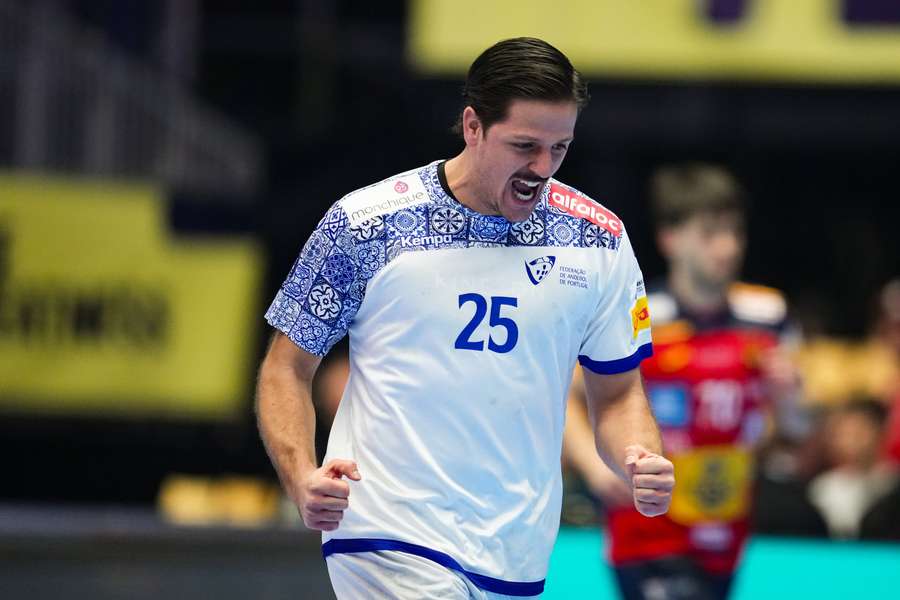 Portugal derrotou a Espanha e recebeu boas notícias das outras partidas Portugal derrotou a Espanha e recebeu boas notícias das outras partidas