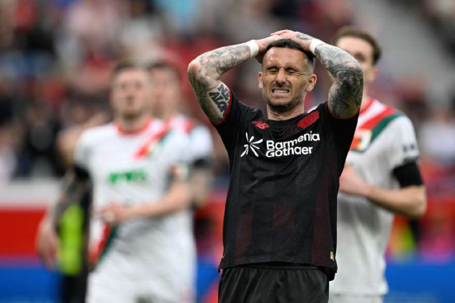 Leverkusen's Aleix Garcia reacts