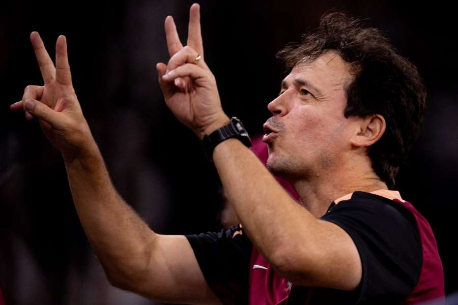 O novo treinador do Timão começou com o pé direito