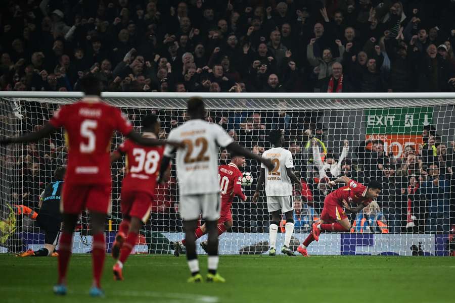 Liverpool's Colombian midfielder #07 Luis Diaz celebrates after scoring