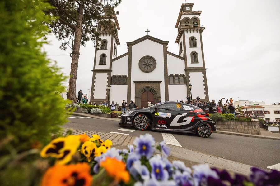  Kalle Rovanperä (Toyota Yaris) alargou a vantagem no Rali das Canárias