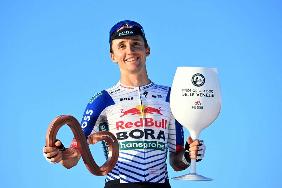 Jai Hindley ficou no pódio do Giro
