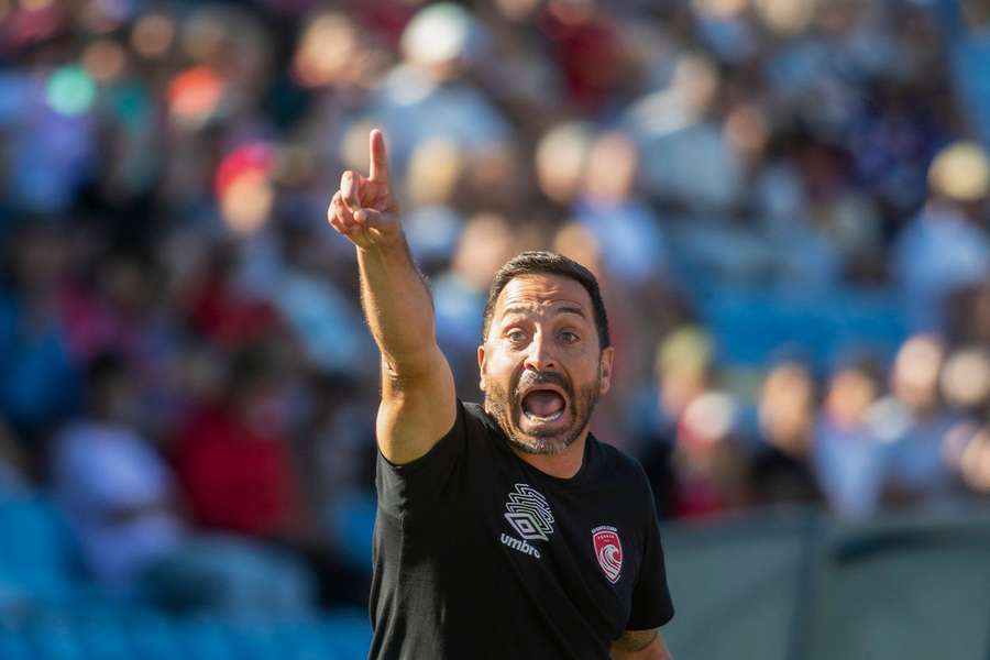 Vasco Matos, treinador do Santa Clara