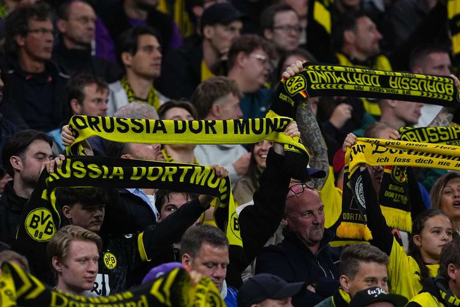 Die Fans hatten im Volksparkstadion einen riesigen Spaß.