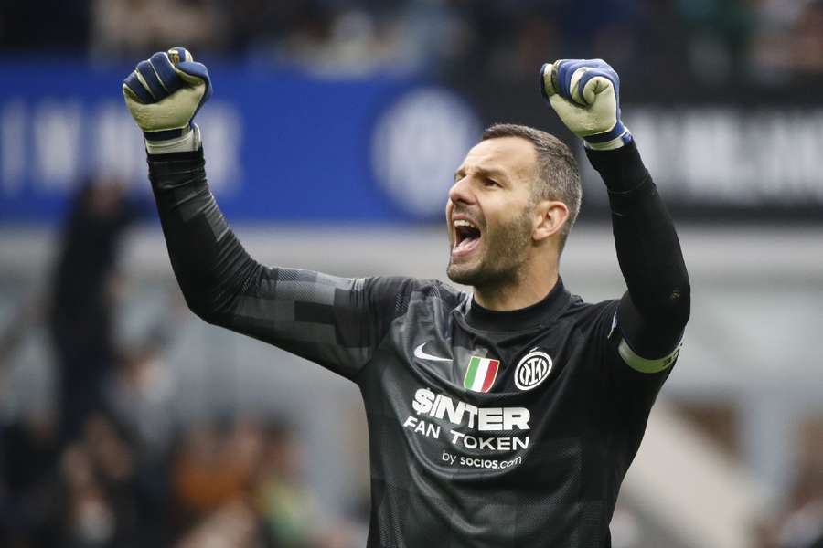 Handanovic terminou contrato com o Inter de Milão