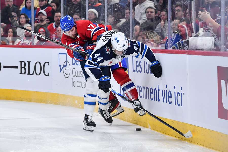 Fra kampen mellem Winnipeg Jets og Montreal Canadiens.