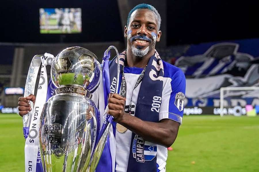 Wilson Manafá conquistou o campeonato ao serviço do FC Porto Wilson Manafá conquistou o campeonato ao serviço do FC Porto